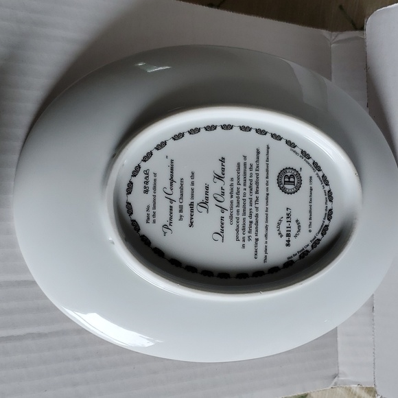 Bradford Exchange Diana Queen of Hearts collection. - Picture 2 of 4